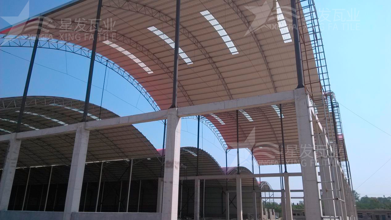 樹脂瓦廠家教你：在惡劣環(huán)境條件下，用什么屋面瓦安全又可靠？