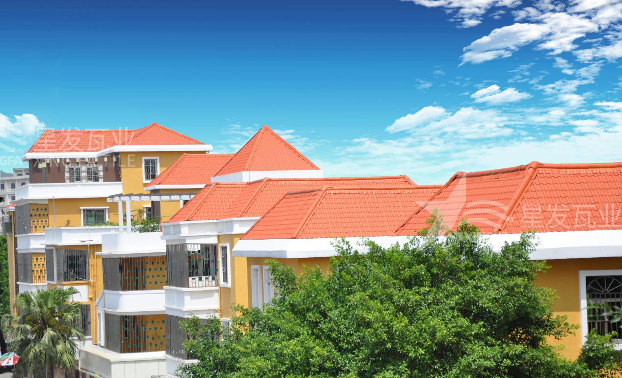 不要讓陽(yáng)光“毀容”你的屋頂，合成樹(shù)脂瓦告訴你如何防褪色